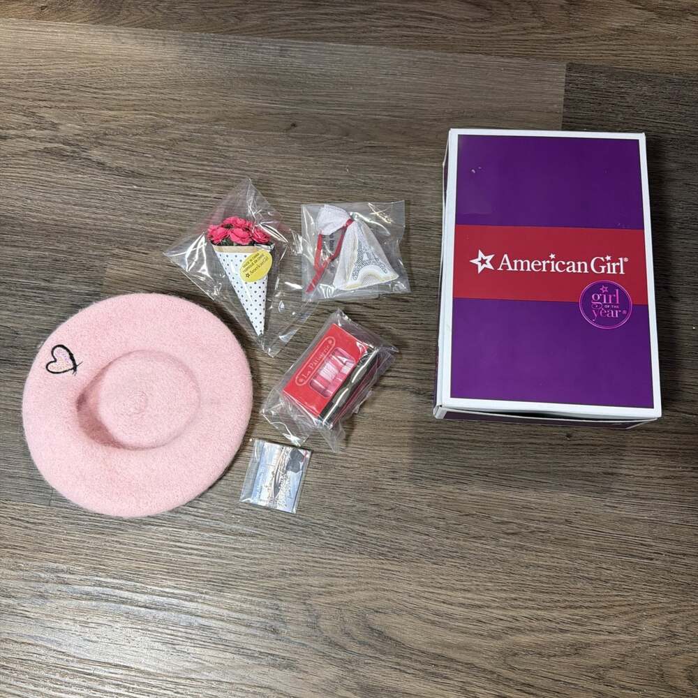 American Girl Grace's Welcome Gift Beret Cookies Bouquet Postcards Macarons NEW